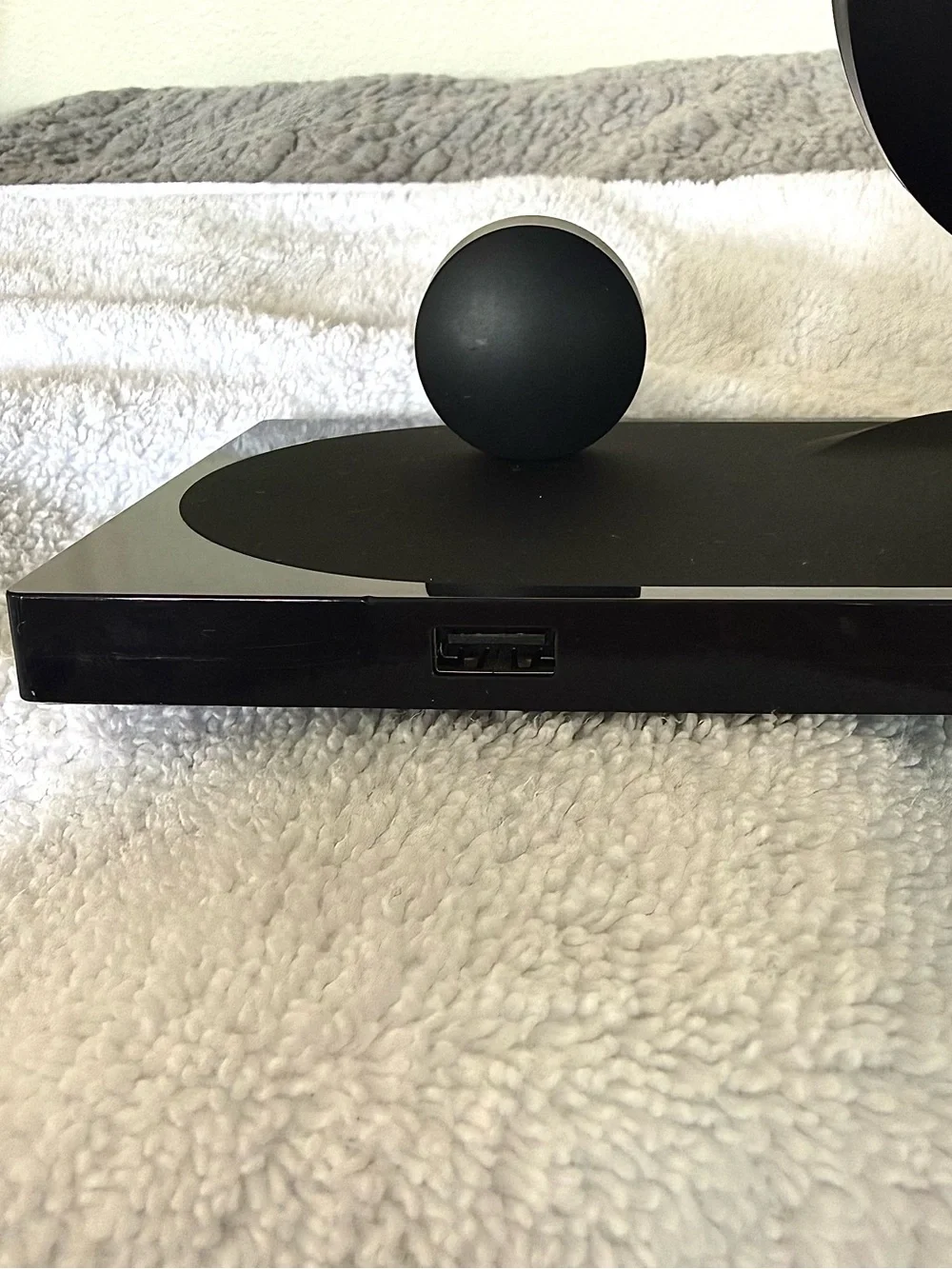 Belkin BOOST↑2-in-1 Wireless Charging Dock | iPhone + Apple Watch | Open Box